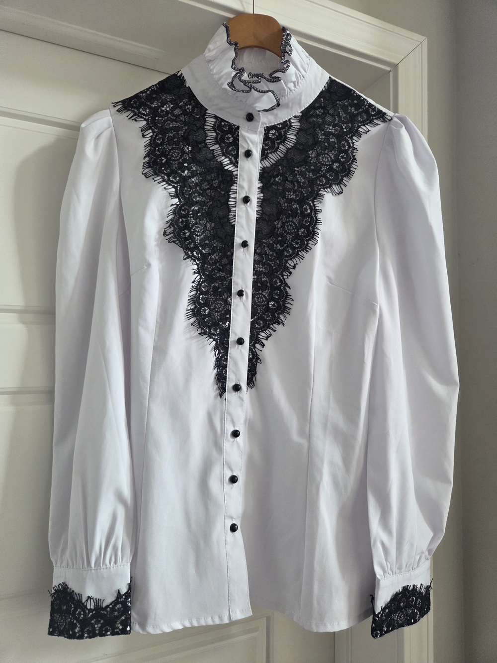 Women's White & Black Lace Victorian Style Gothic Blouse High Ruffled Collar - Picture 2 of 11